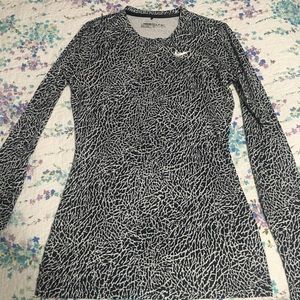 Nike long sleeve shirt womens